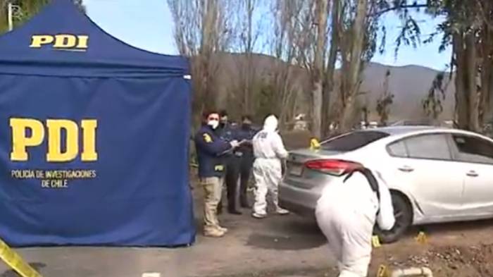 Encuentran cuerpo de hombre flotando en canal de regadío en Curacaví