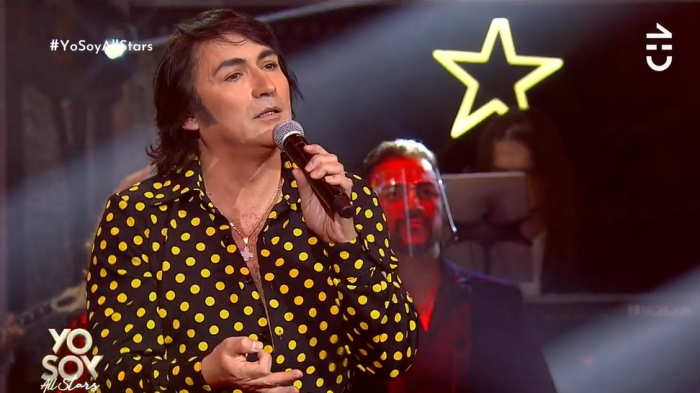 Una apasionada puesta en escena: Sandro fascinó al jurado con su impecable presentación