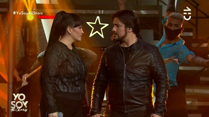 Se empoderaron del escenario: Pimpinela causó furor con su dramática puesta en escena