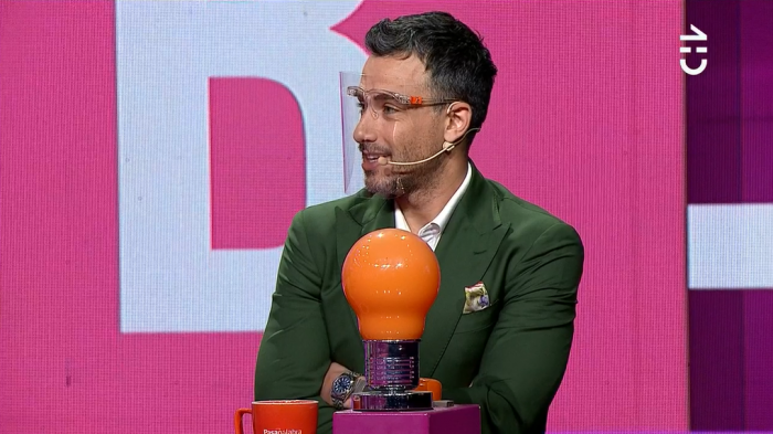 Tan cerca y a la vez tan lejos: Marcelo Marocchino se enredó con la canción de la Pista Musical