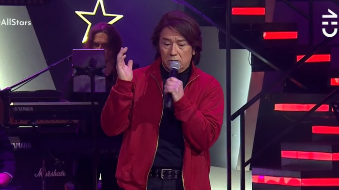 Una actuación algo tibia: Esta fue la criticada presentación de Raphael