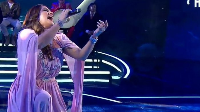 “Te felicito”: La despampanante presentación de Gloria Trevi deslumbró a Jaime Coloma