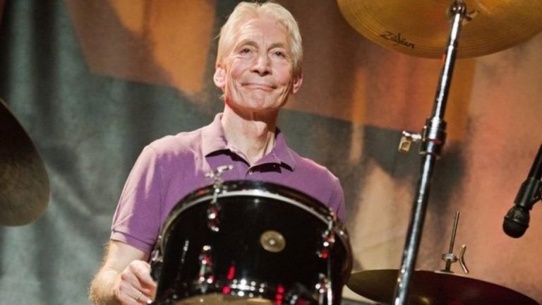 Rock de luto: A sus 80 años murió Charlie Watts, el icónico baterista de los Rolling Stones