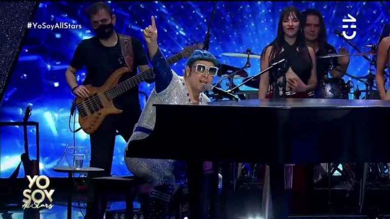 De Freddie Mercury a Elton John: Imitador se lució con nueva presentación