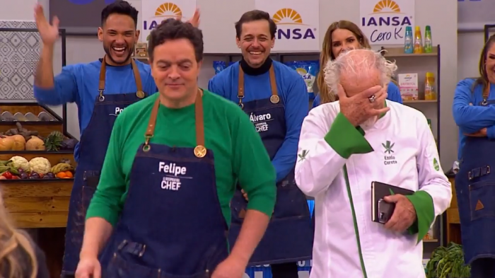 Una entrada a todo ritmo: El equipo de Ennio hizo bailar a todos con su animada presentación