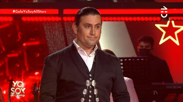 ¿Se desconcentró? Esta fue la última presentación de Alejandro Fernández