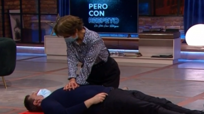 Paula Daza le dio primeros auxilios a Julio César Rodríguez en estreno de “Pero Con Respeto”