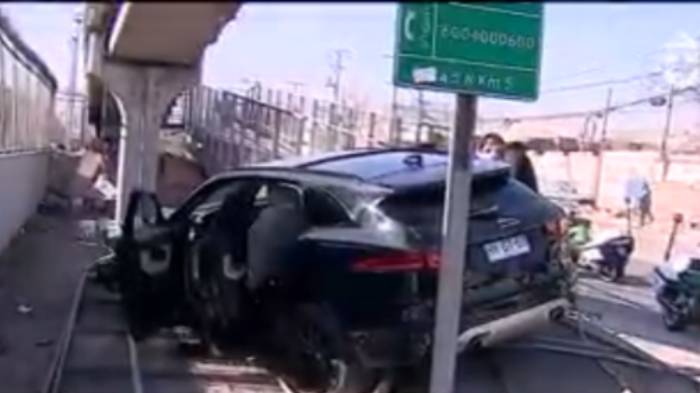 Robo de automóvil en Vitacura terminó con violento choque tras peligrosa persecución policial