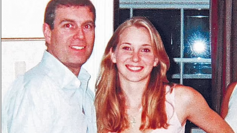 Presunta víctima de Jeffrey Epstein presentaría una demanda contra el príncipe Andrés