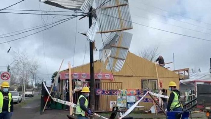 Reportan tornado en Tucapel: 30 casas afectadas, árboles arrancados y personas en shock