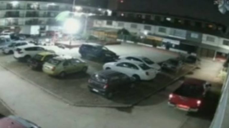 Sujetos robaron 11 vehículos en 8 minutos en Pudahuel