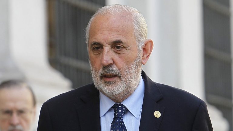 El escándalo de SQM: Las reuniones secretas del fiscal Abbot con políticos involucrados