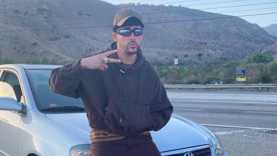Bad Bunny se transformó en el artista latino más escuchando mensualmente en Spotify