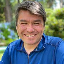 Coordinador de Provoste denuncia intento de robo de bicicleta en pleno centro de Santiago