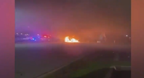 Intento de robo de un camión generó grave incendio en bencinera de Placilla: Delincuente se dio a la fuga