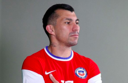 Gary Medel expuso amenaza de muerte que recibió en Instagram: 