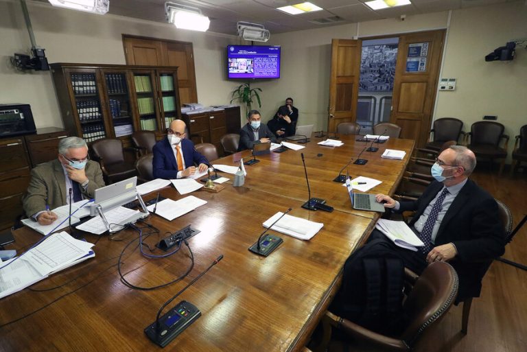 Cuarto retiro: Comisión de Constitución acordó votación del proyecto en particular para el 22 de septiembre