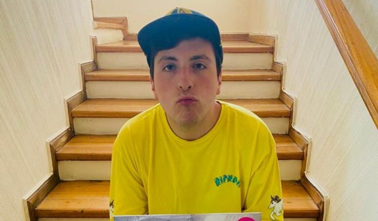 Sebastián Badilla anuncia que está trabajando en una nueva película: “Habla de expectativas no cumplidas