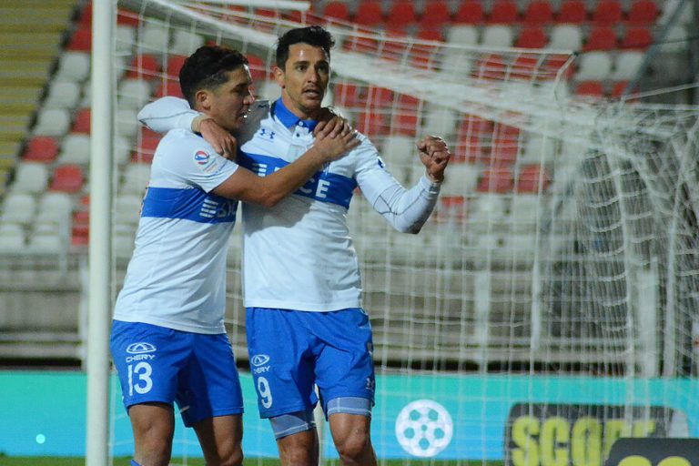 La UC logró trabajado triunfo sobre Curicó como forastero y trepó al subliderato