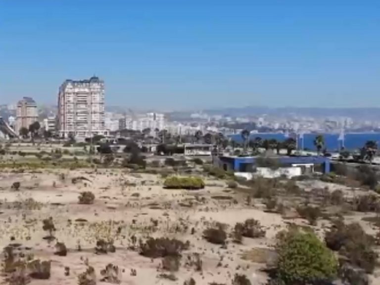 Polémica por terreno más caro de Chile frente a Playa las Salinas: Vecinos quieren convertirlo en parque