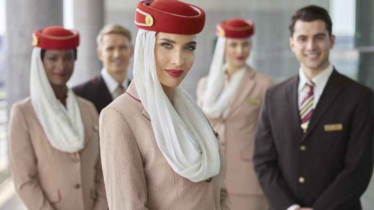 Emirates ofrece 3.500 puestos de trabajo para apoyar su aceleración de operaciones: Revisa acá cómo postular