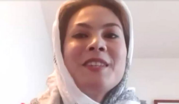 Viajó por 20 días: La odisea de una afgana para escapar de los talibanes y llegar a Chile