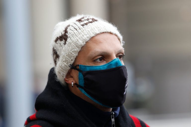 Rodrigo Rojas Vade renuncia a la Convención Constitucional