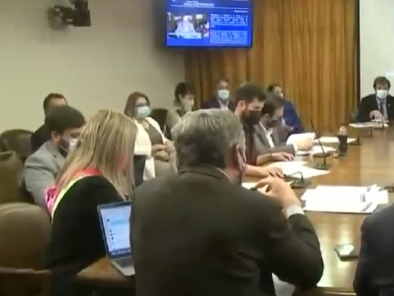 Incierto escenario enfrenta cuarto retiro a pocos días de votaciones