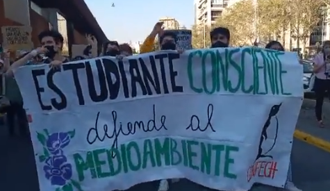 Masiva marcha contra el cambio climático genera desvíos de tránsito por la Alameda