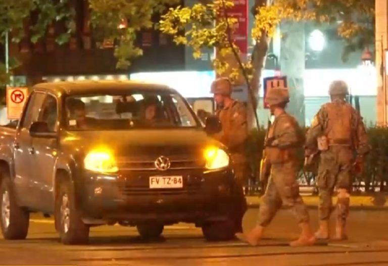 Tras año y medio de vigencia: El próximo jueves podría acabarse el toque de queda en nuestro país