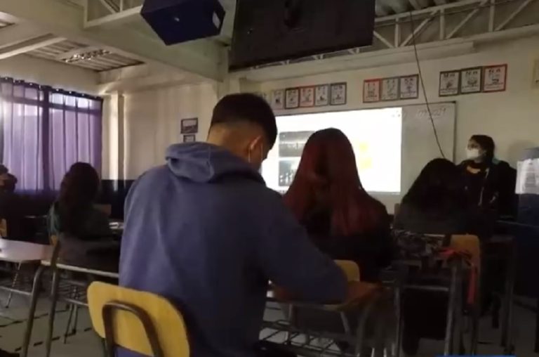 Cientos de alumnos sin clases por corte de Internet: El origen del problema habría sido un robo de cables