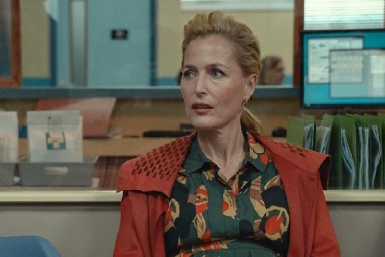 Gillian Anderson se confiesa: No permite que sus hijos vean 