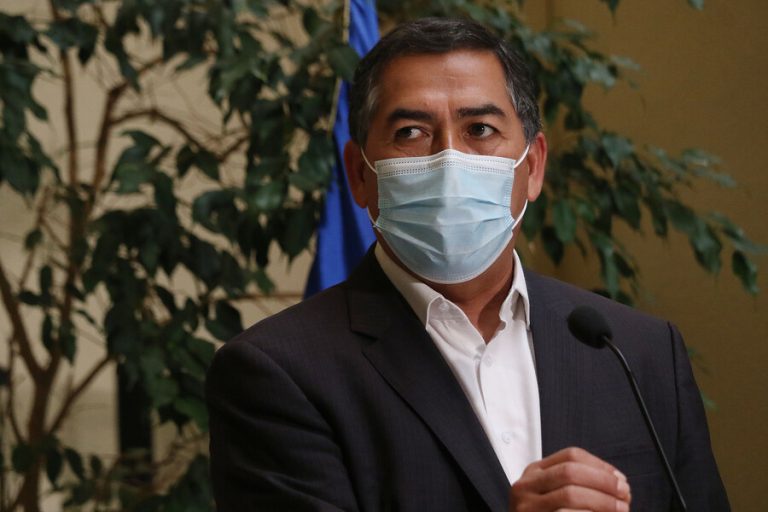 Diputado Soto (PS) acusó “inconsecuencia total” de parte de autoridades que retiraron el 10%