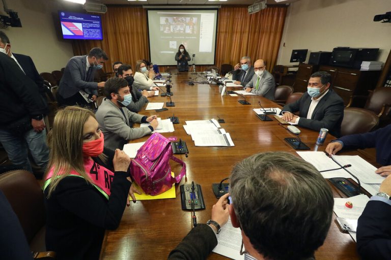Comisión de Constitución despachó proyecto de cuarto retiro de fondos