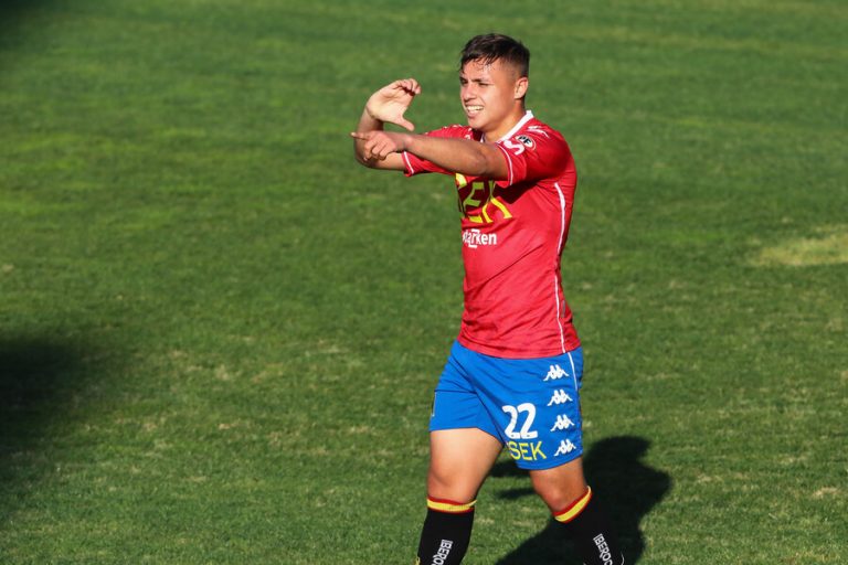 Debutó con Martín Palermo y se consagró este año: El camino de Bastián Yáñez, la principal novedad de la Roja