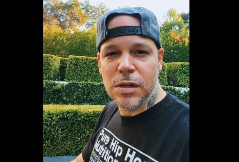 Residente compara la música de J Balvin con un carrito de completos tras ácida crítica a los Grammy