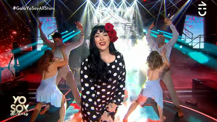 Con todo el sentimiento: Mon Laferte conmovió al jurado con su gran presentación