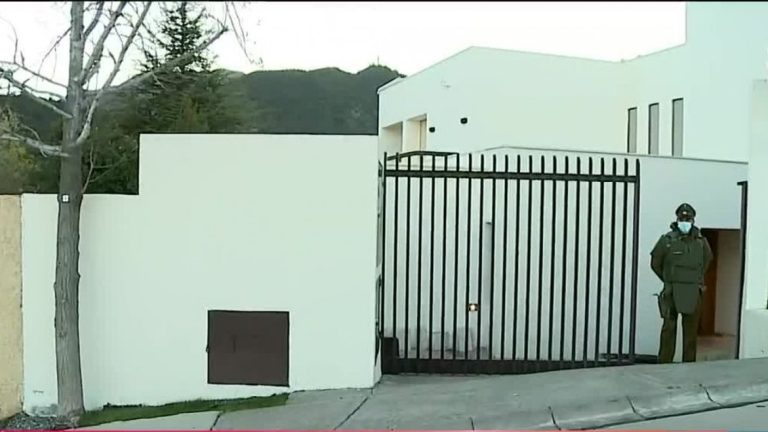 Femicidio frustrado en Las Condes: Adulto mayor atacó a mujer con machete