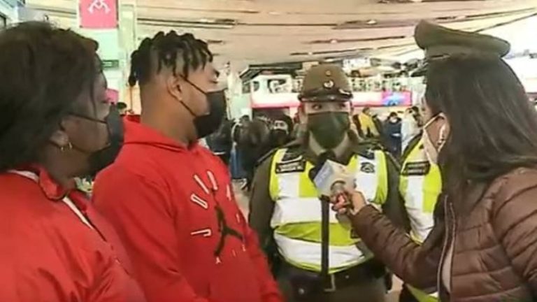 Deben acudir a tratamiento médico: Familia acusa que no les permiten viajar con menores de edad