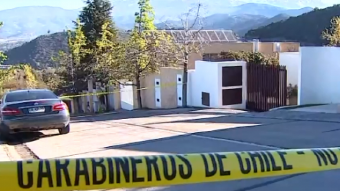 Llamada a Carabineros le salvo la vida: Mujer en riesgo vital por ataque de su esposo en Las Condes