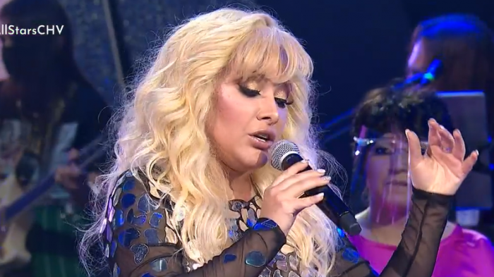 Yuri demostró toda su versatilidad en el escenario de Yo Soy All Stars