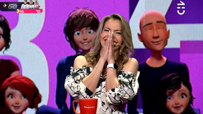 Una vuelta inesperada: Rayen Araya sufrió un ataque de risa con la definición de Julián