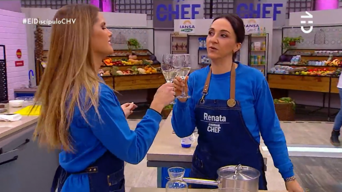 ¡No alcanzó para la receta! Carolina Bazán se enfureció con Gala y Renata por tomarse el vino de la preparación