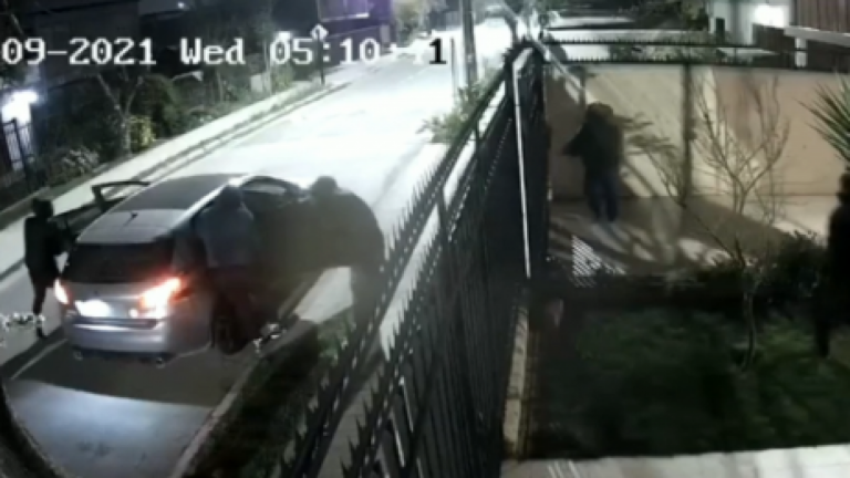 Violento asalto a familia en San Miguel: Cinco delincuentes robaron $50 millones en especies