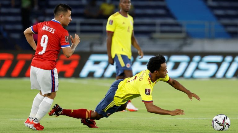 Chile fue derrotado de manera contundente por Colombia en las Clasificatorias rumbo a Qatar 2022