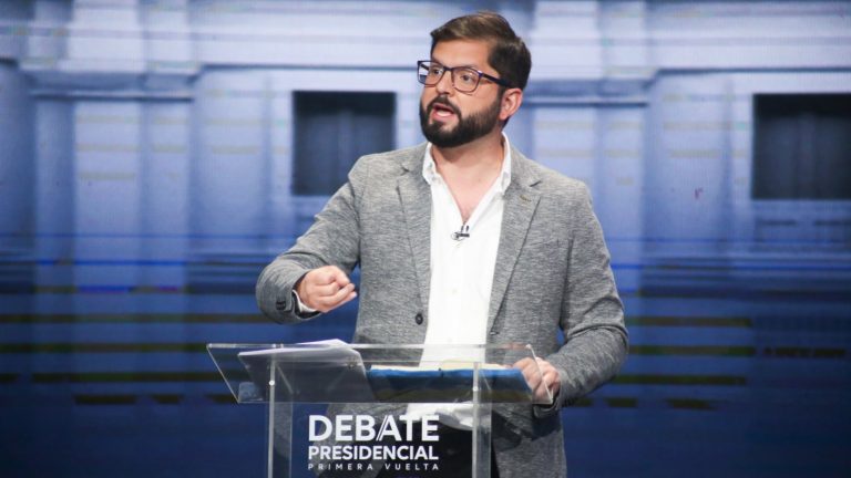 Gabriel Boric se mostró conforme tras primer debate presidencial: 