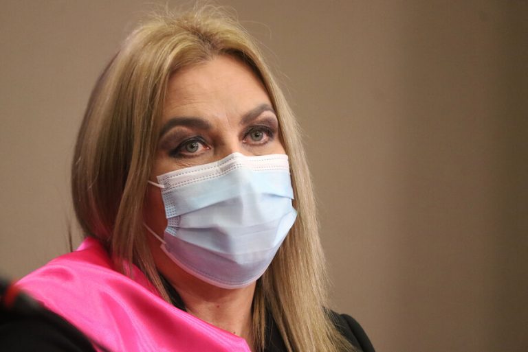 Pamela Jiles explica por qué no ha hecho ningún retiro del 10%: 