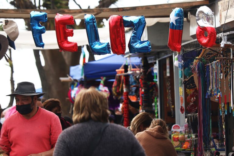 Efecto de Fiestas Patrias: Preocupación por el alza de casos de COVID-19 en las últimas dos semanas