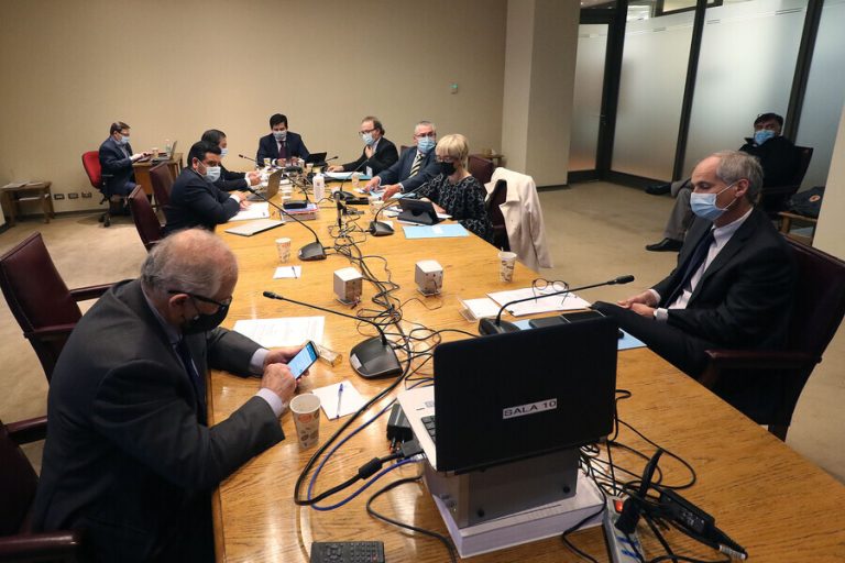 Comisión de Constitución del Senado analizó proyecto de cuarto retiro del 10%