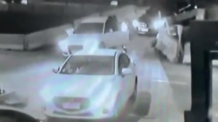 Hombre quedó con grave daño ocular tras inusual portonazo en condominio de Huechuraba